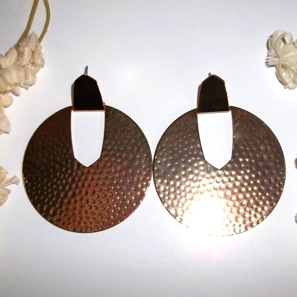Gold Statement Earrings Circle Hammered Metal Oversized Extra Large Big Set C675 - Picture 2 of 4